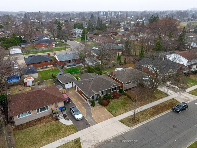 Additional image 40 of 116 Broker Dr