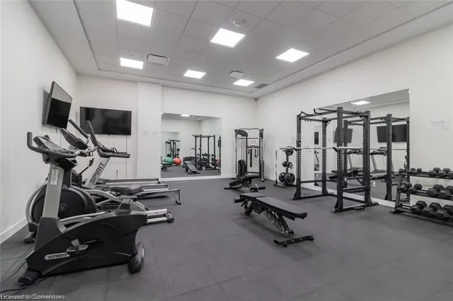 Additional image 20 of 100 Garment St Unit 210