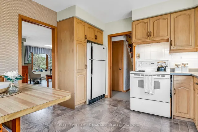 Additional image 10 of 83 Allister Ave