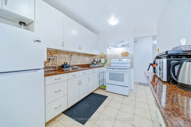 Additional image 3 of 340 Dixon Rd Unit 1208