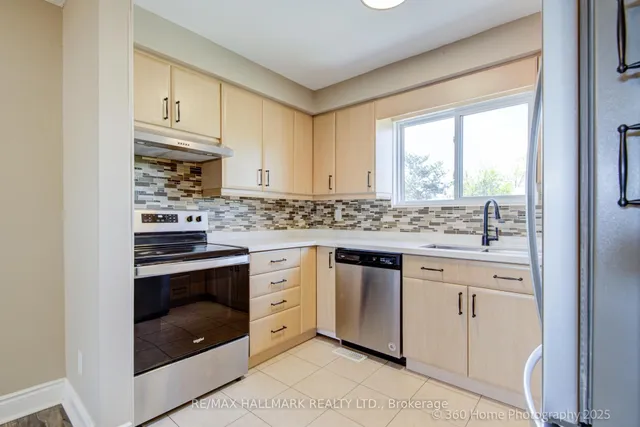 Additional image 4 of 16 Dawson Cres