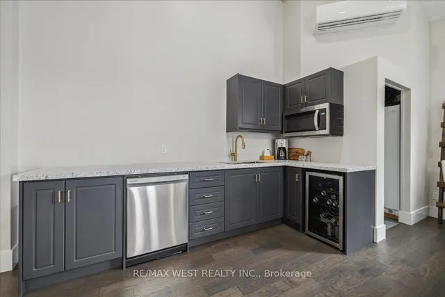 Additional image 15 of 1032 King Rd