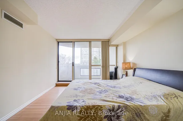 Additional image 25 of 225 Bamburgh Circ Unit 512