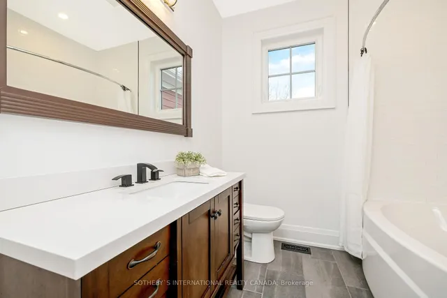 Additional image 32 of 62 Miles St