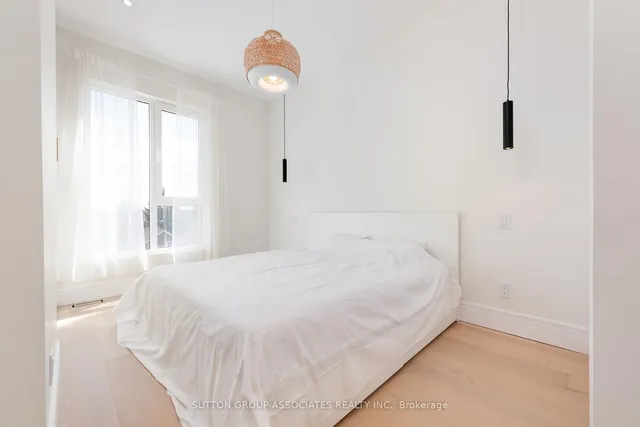 Additional image 15 of 33 Lanark Ave