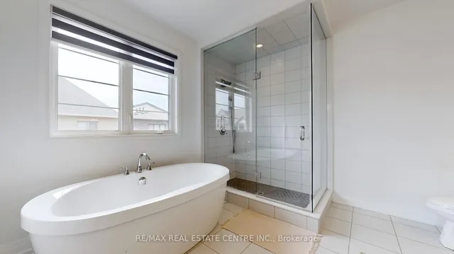 Additional image 30 of 1473 Varelas Passage