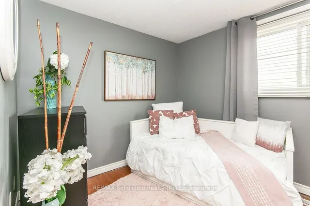 Additional image 20 of 235 Fergus Ave