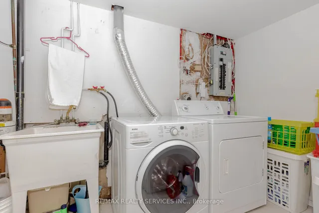 Additional image 46 of 66 Viceroy Cres