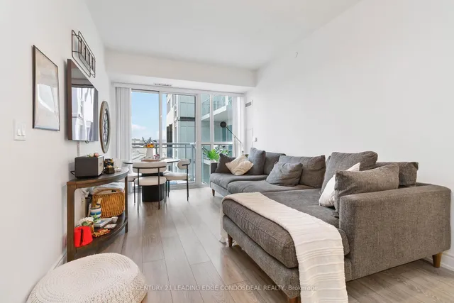 Additional image 7 of 1050 Main St Unit 502