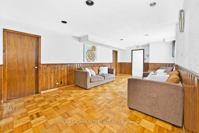 Additional image 4 of 17 Tineta Cres