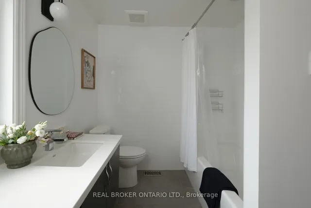 Additional image 24 of 23 Twenty Eighth St