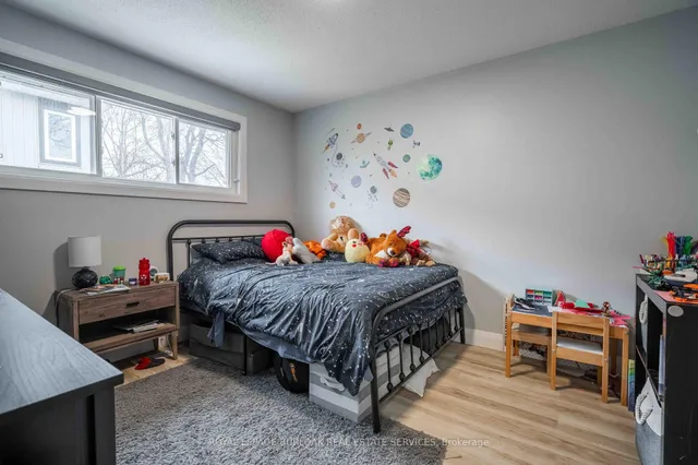 Additional image 15 of 8 Banff Dr