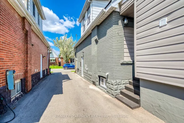 Additional image 39 of 176 Garside Ave