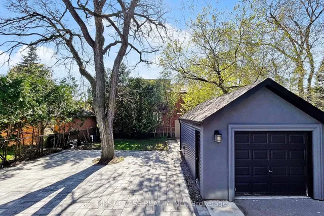 Additional image 43 of 2950 Bayview Ave