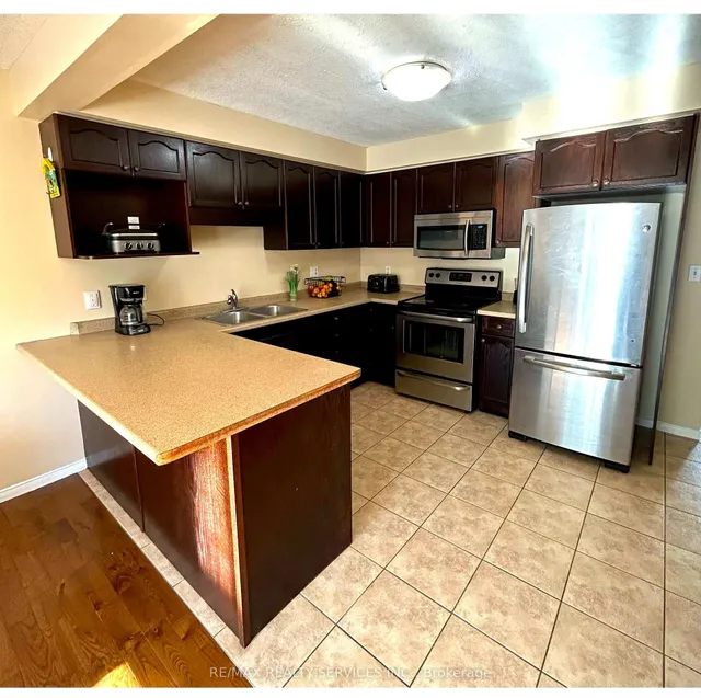 Additional image 4 of 36 Fallowfield Dr Unit 4