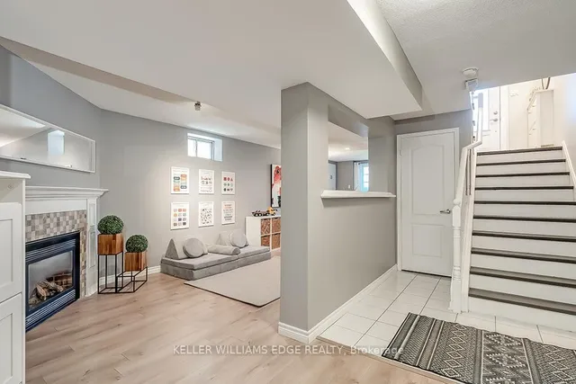 Additional image 32 of 58 Laurendale Ave