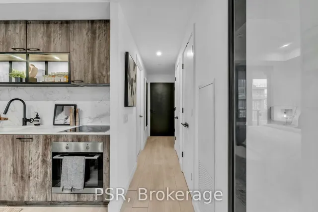 Additional image 14 of 505 Richmond St Unit 1025