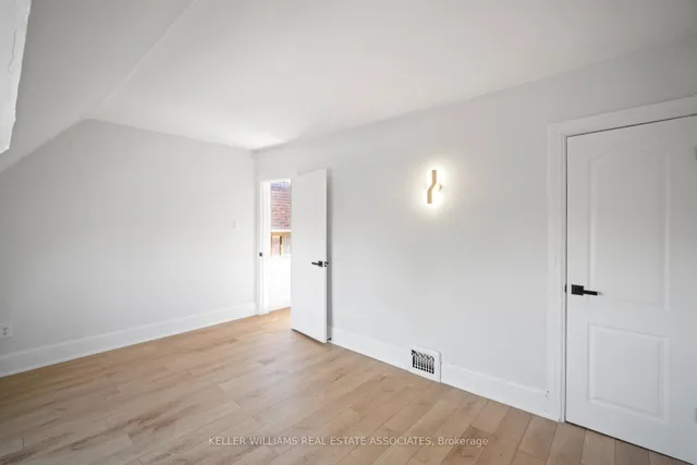 Additional image 30 of 80 Mavety St
