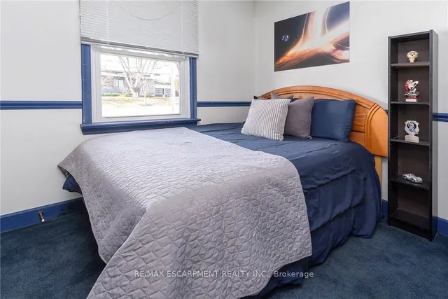 Additional image 12 of 63 Seneca Ave