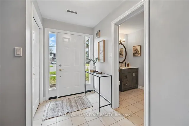 Additional image 4 of 3230 New St Unit 1