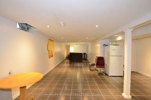 Additional image 40 of 35 Geneva Cres