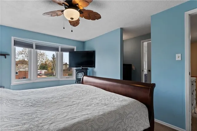 Additional image 23 of 2385 Cotswold Cres