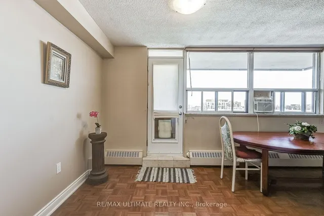 Additional image 5 of 541 Blackthorn Ave Unit 1005