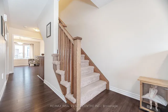 Additional image 16 of 18 Allium Rd