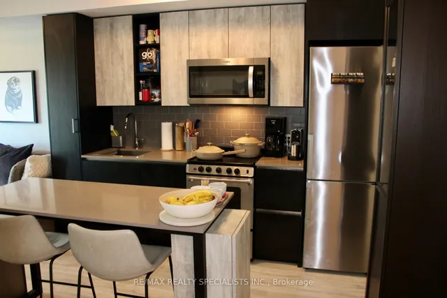 Additional image 3 of 251 Manitoba St Unit 809