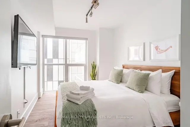 Additional image 10 of 300 Front St Unit 304