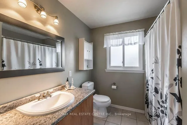 Additional image 22 of 65 Lorne Scots Dr