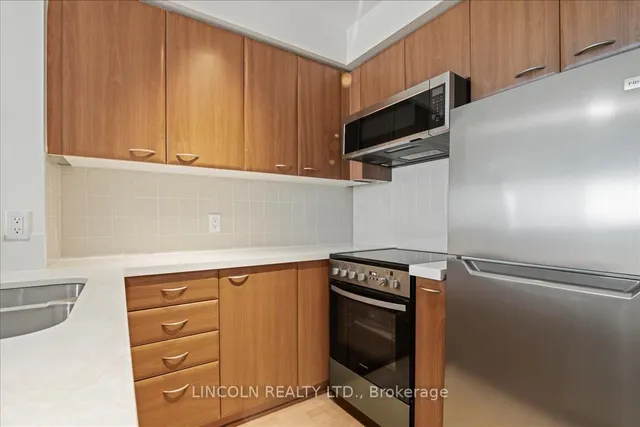 Additional image 17 of 36 Lee Centre Dr Unit 815