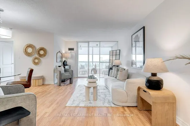 Additional image 5 of 1276 Maple Crossing Blvd Unit 1104