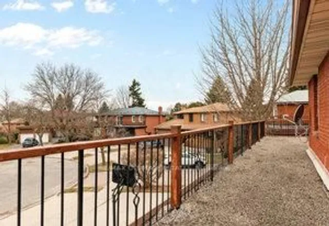 Additional image 38 of 18 Parravano Crt