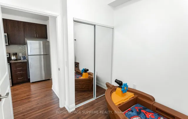 Additional image 23 of 2800 Keele St Unit 903