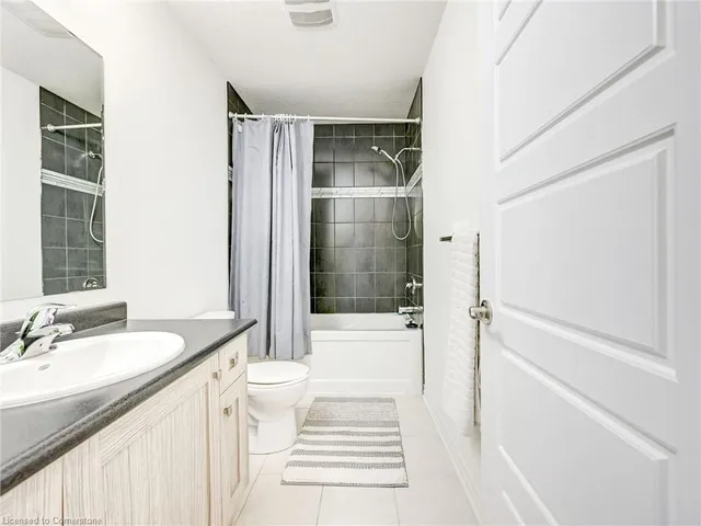 Additional image 38 of 224 Thomas Slee Dr