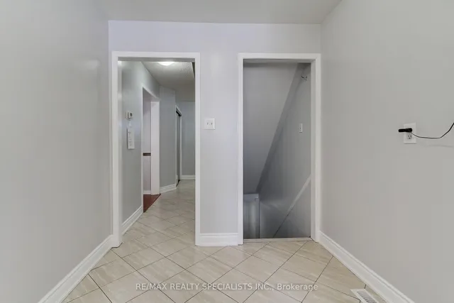 Additional image 24 of 98 Tulip Dr