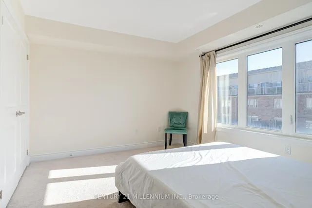 Additional image 17 of 1044A Islington Ave