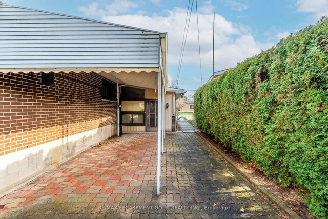 Additional image 38 of 60 Sunrise Dr