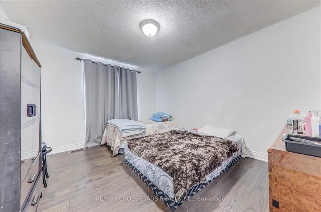 Additional image 16 of 19 Knotwood Cres