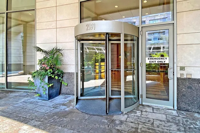Additional image 3 of 2191 Yonge St Unit 3707