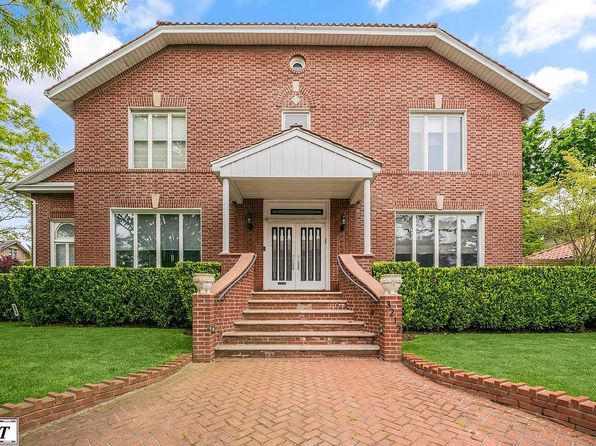 3212 Bedford Ave, Brooklyn, NY 11210