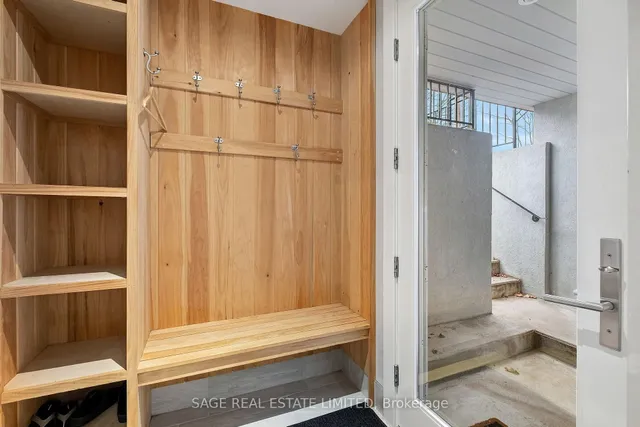 Additional image 31 of 750 Crawford St