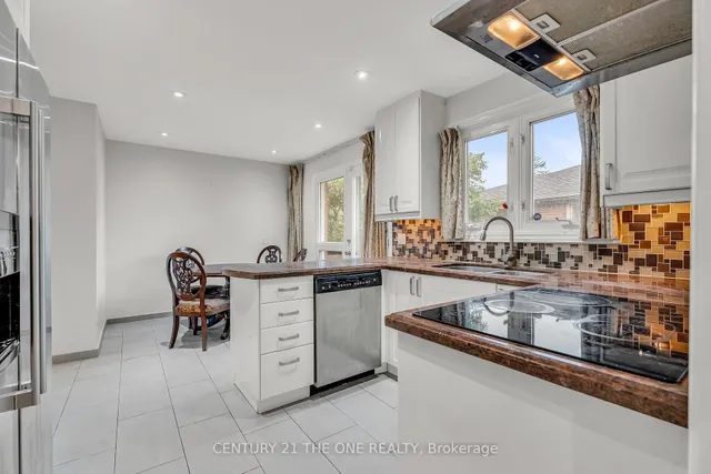 Additional image 19 of 225 Maxome Ave