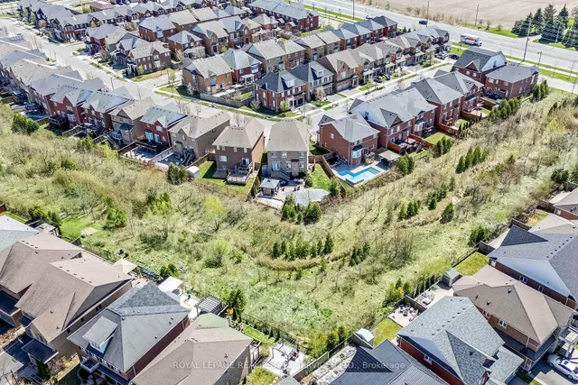 Additional image 43 of 606 Nairn Circ