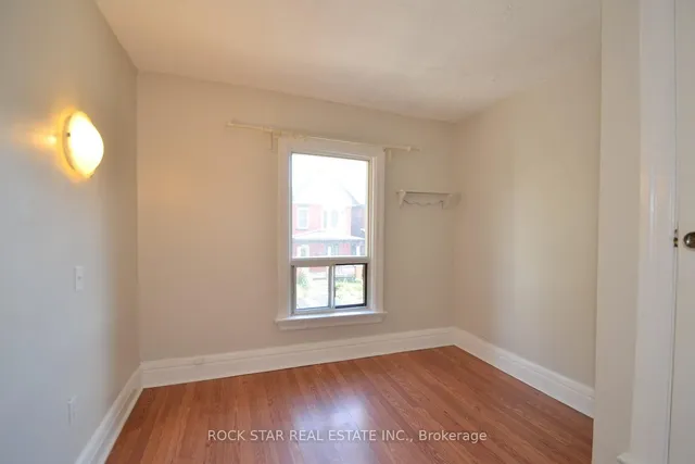 Additional image 31 of 58 Erie Ave