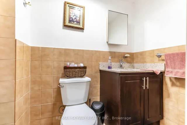 Additional image 41 of 82 Festoon Pl