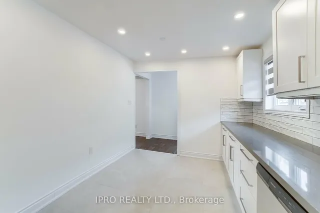 Additional image 18 of 717 Green Meadow Cres