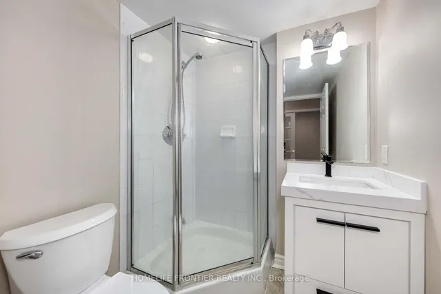 Additional image 22 of 18 Kenaston Gdns Unit 1703