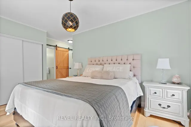 Additional image 13 of 50 Western Battery Rd Unit 918